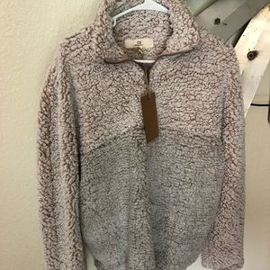 NWT Thread and supply Wubbly fleece